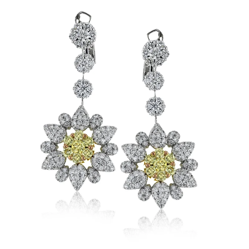 Earrings in 18k Gold with Diamonds