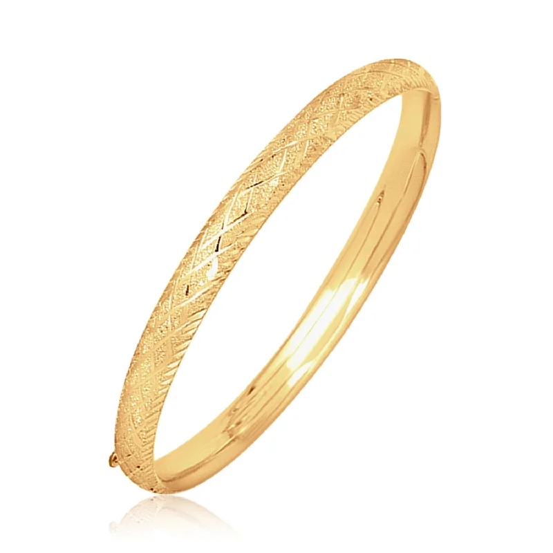 Size: 5.5'' - 14k Yellow Gold Diamond Cut Design Dome Motif Children's Bangle