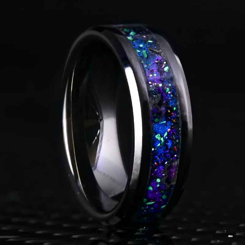 Radiant Deep Space Black Ceramic Glowstone Ring