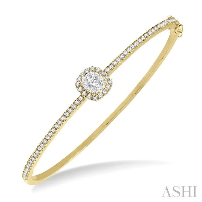 STACKABLE CUSHION SHAPE HALO LOVEBRIGHT ESSENTIAL DIAMOND BANGLE